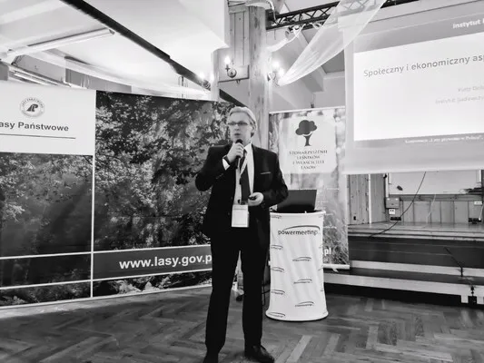 W dniu 8 sierpnia 2024 r. zmarł dr hab. Piotr Gołos, wielki przyjaciel i sympatyk naszego Stowarzyszenia Leśników i Właścicieli Lasów.